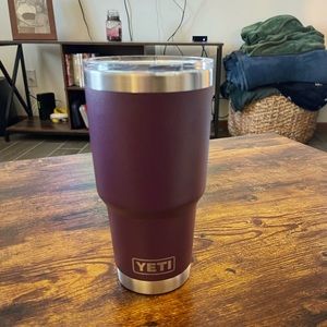 30oz Yeti Rambler with MagSlider Lid